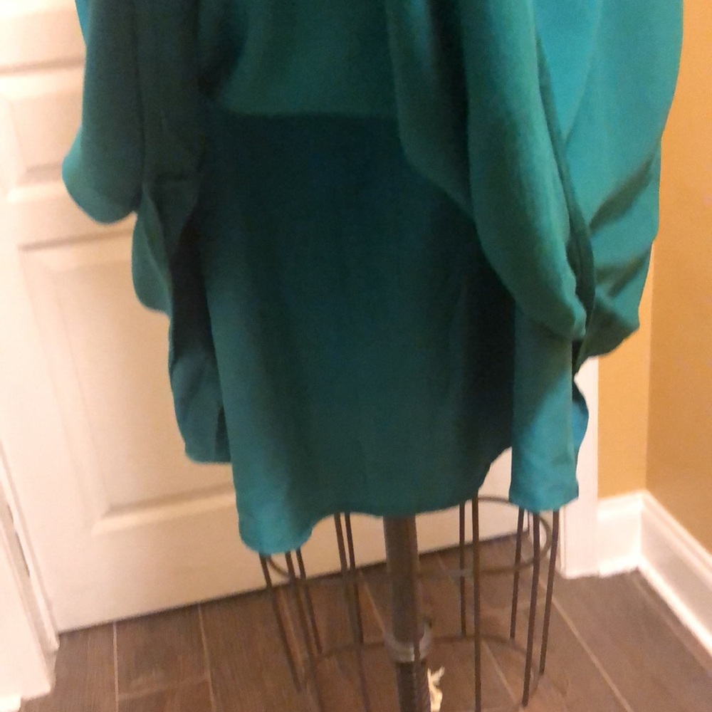 Forever 21 Off-the-Shoulder Mini Dress - Picture 4 of 6